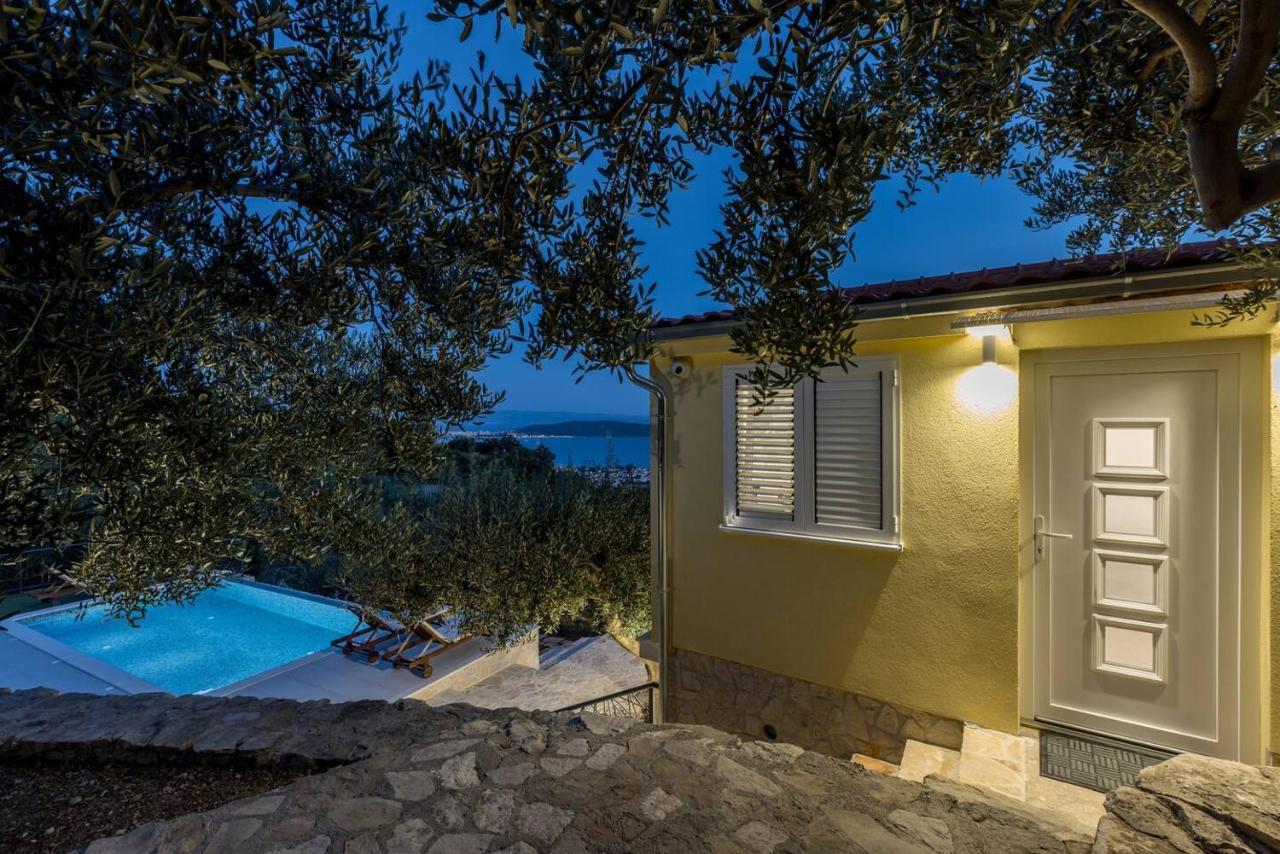 Dream Hill Vila Kaštel Kambelovac Exterior foto